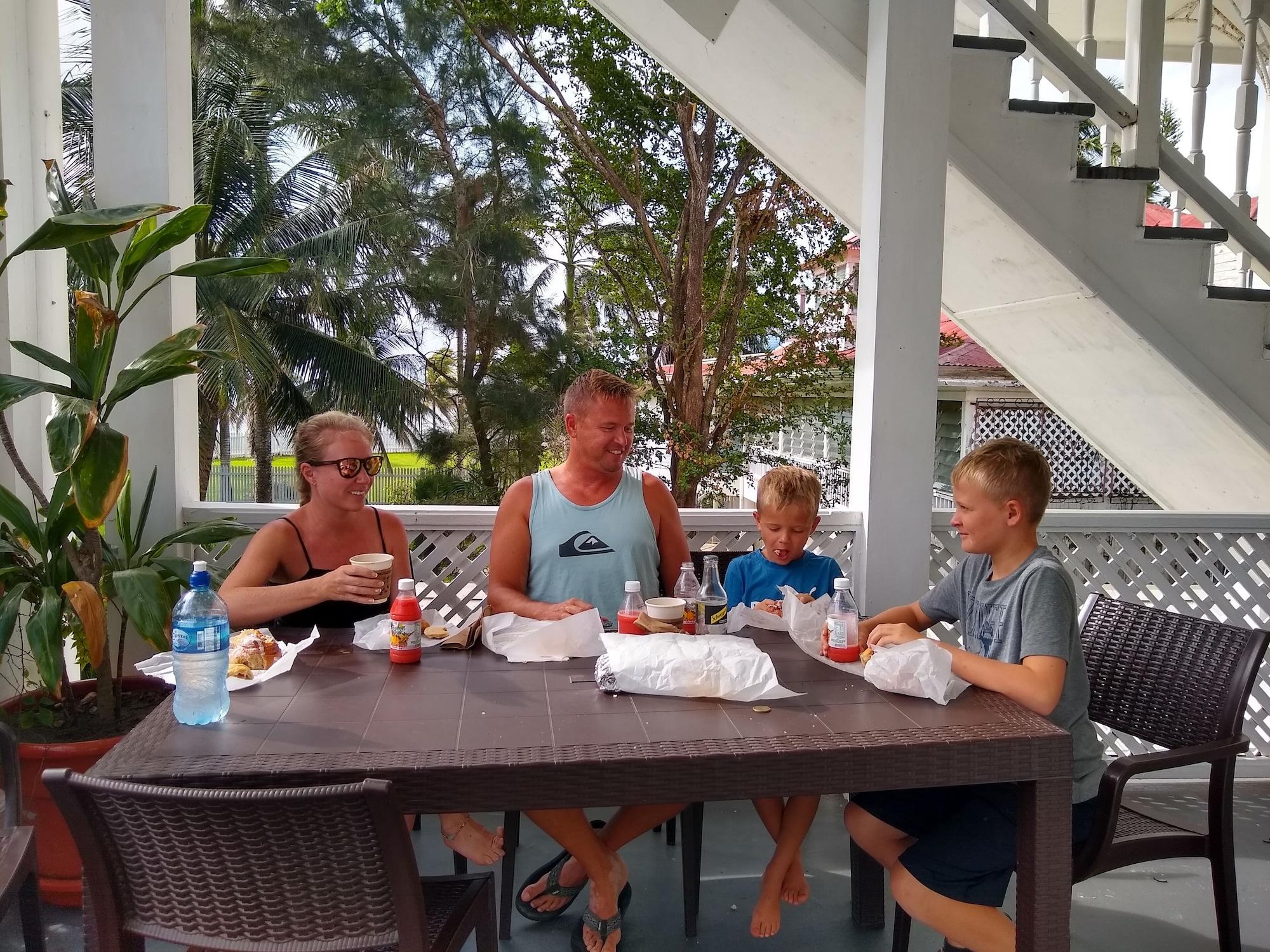 The Great House Inn Kota Belize Bagian luar foto