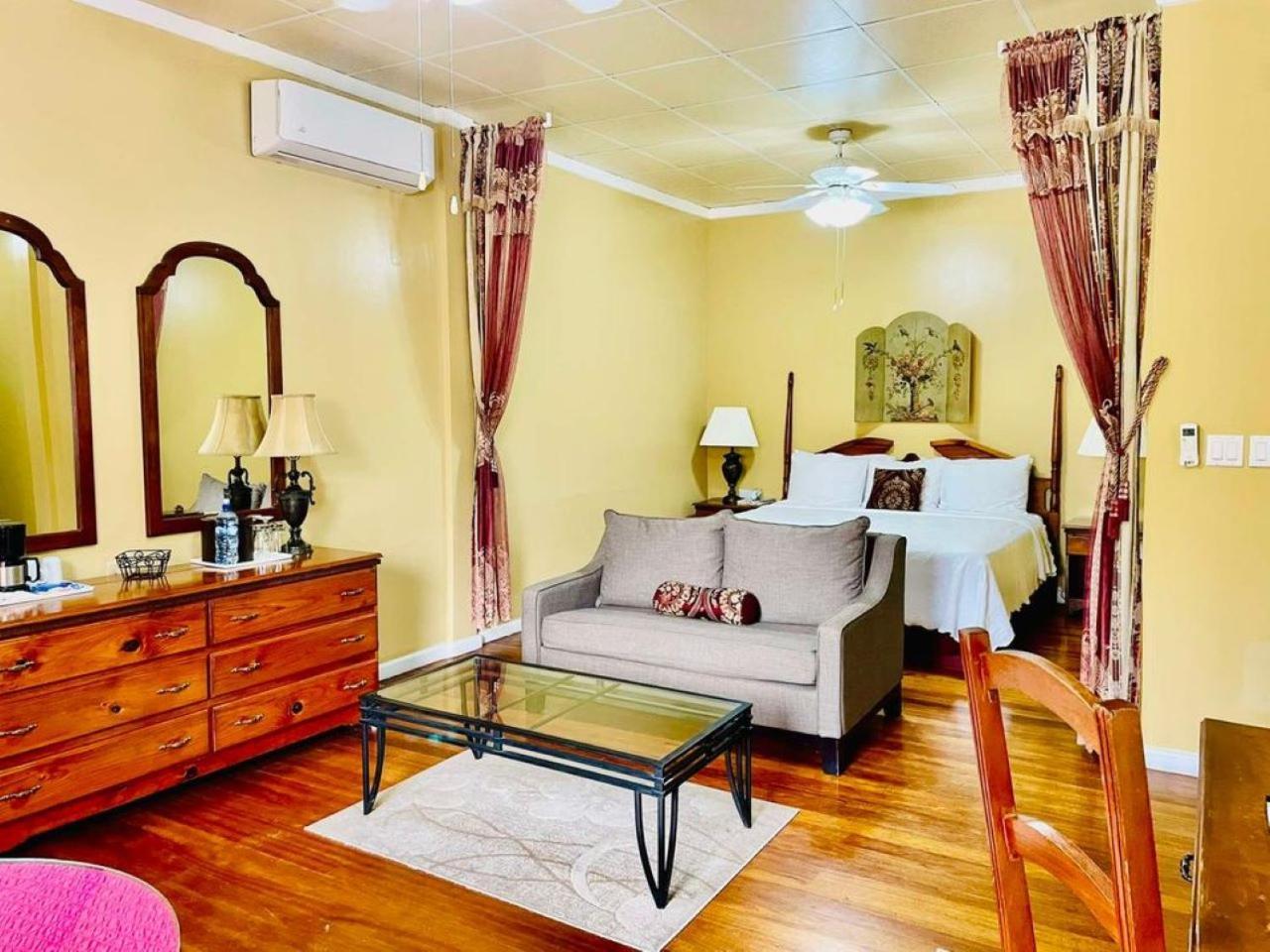 The Great House Inn Kota Belize Bagian luar foto